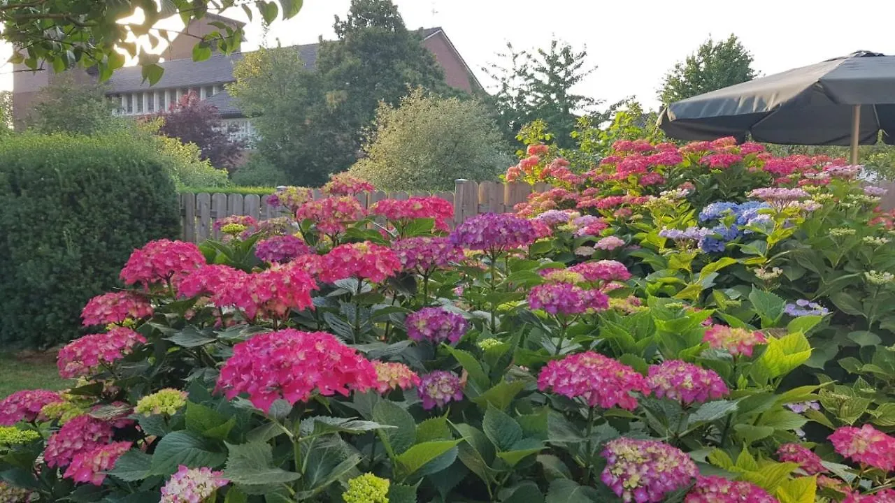 The Vorbner Inn Dusseldorf Guest house